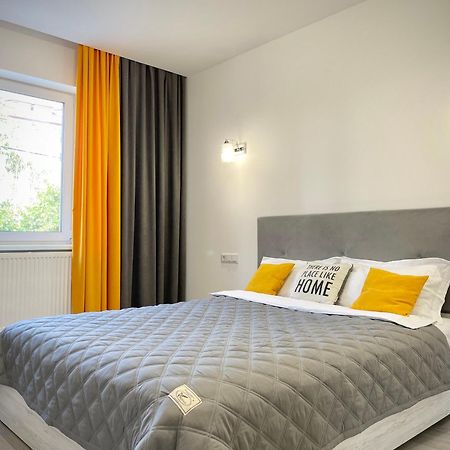 Sunny Home Apartments Апартаменти У Новобудові Поряд Медичний Центр Angelholm Дуже Чисто! Чернивци Екстериор снимка