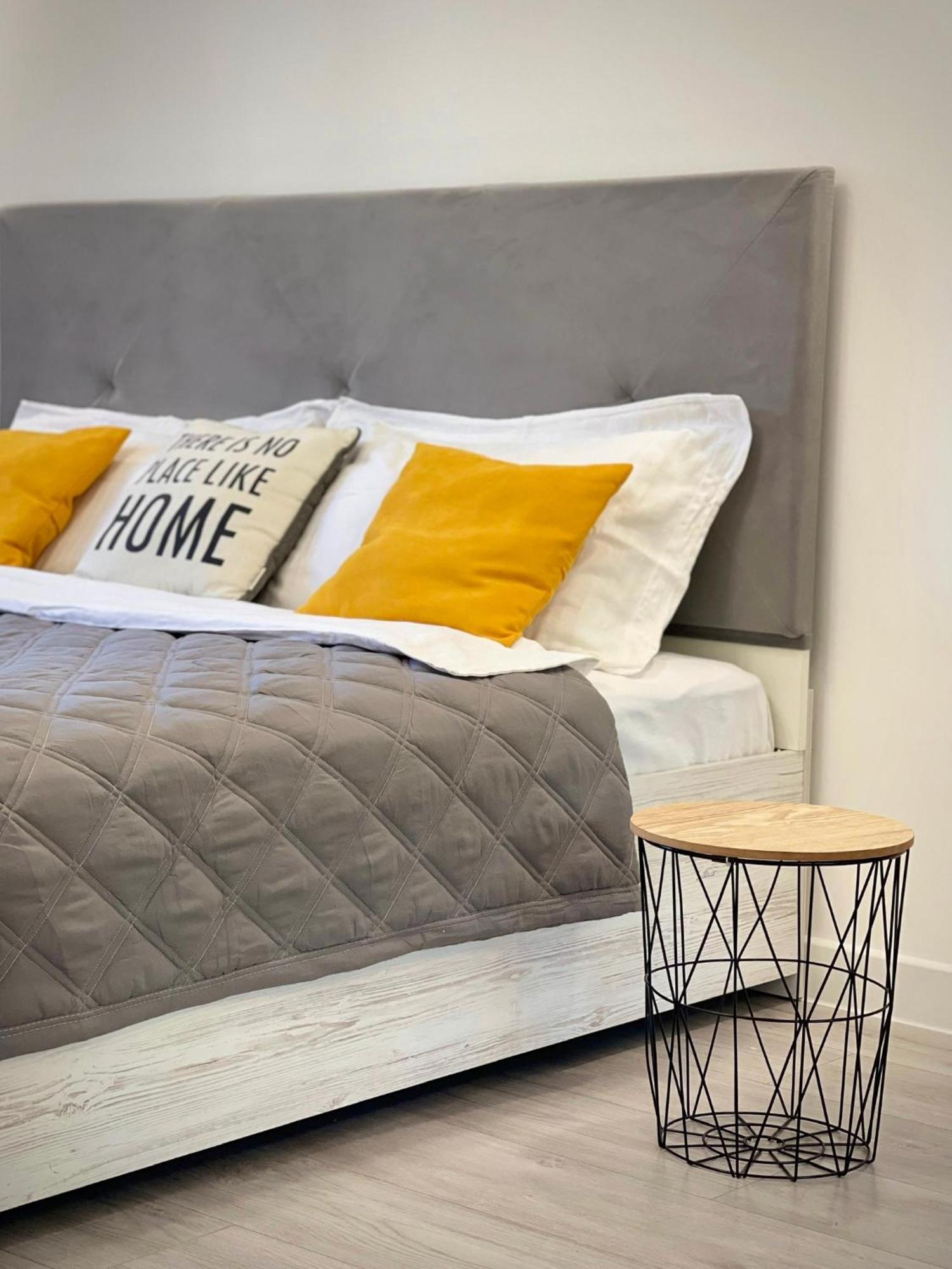 Sunny Home Apartments Апартаменти У Новобудові Поряд Медичний Центр Angelholm Дуже Чисто! Чернивци Екстериор снимка