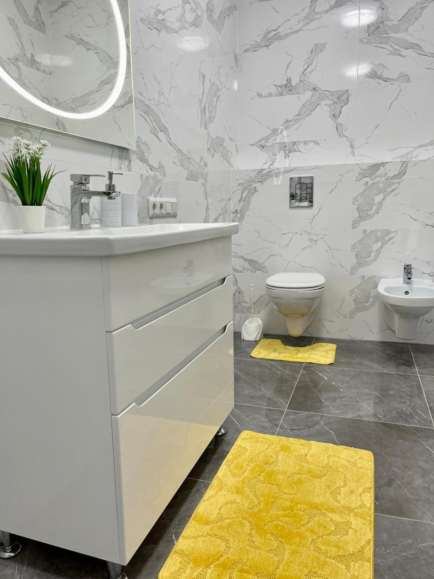 Sunny Home Apartments Апартаменти У Новобудові Поряд Медичний Центр Angelholm Дуже Чисто! Чернивци Екстериор снимка